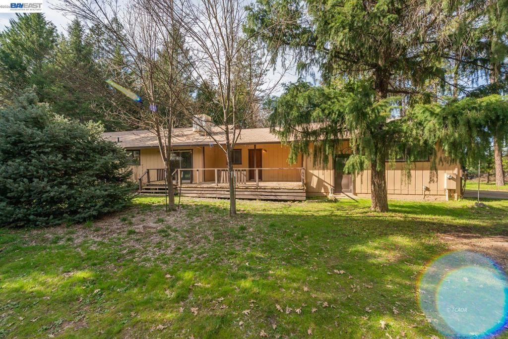 Image 36 of property listing at 376 376 Mountain View Dr., Lewiston, CA 96052