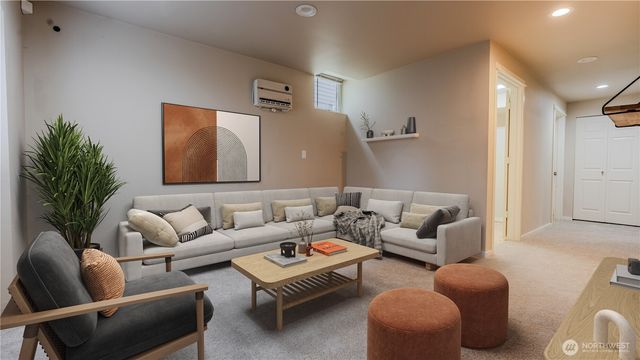 1421 S 45th, Tacoma, WA 98418