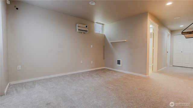 1421 S 45th, Tacoma, WA 98418