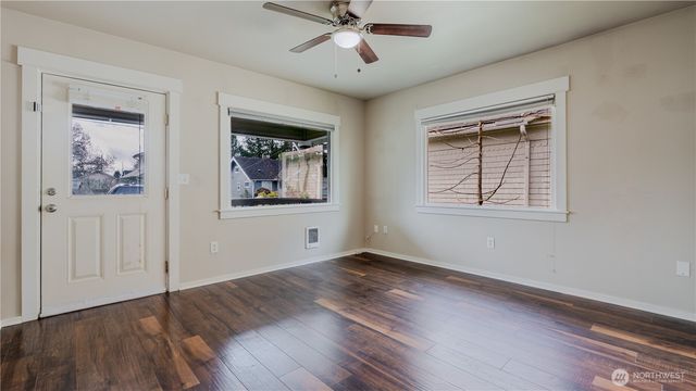 1421 S 45th, Tacoma, WA 98418