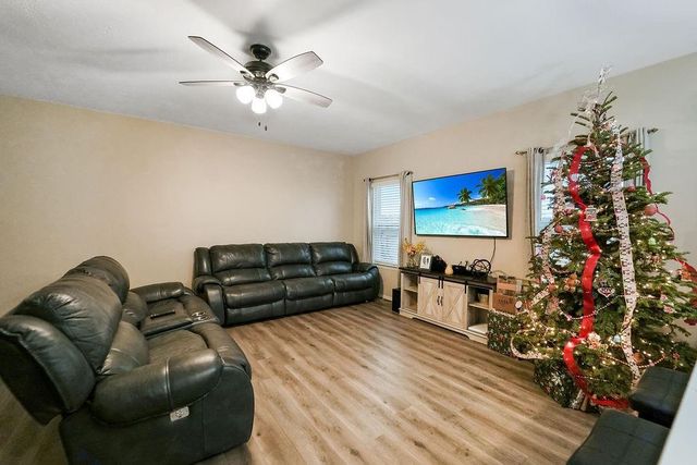 11214 Kingsnorth Drive, Tomball, TX 77375