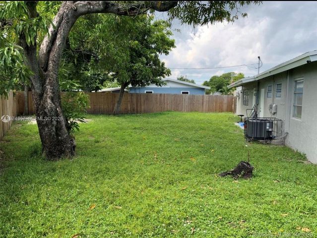 1106 NW 18th Ct, Fort Lauderdale, FL 33311