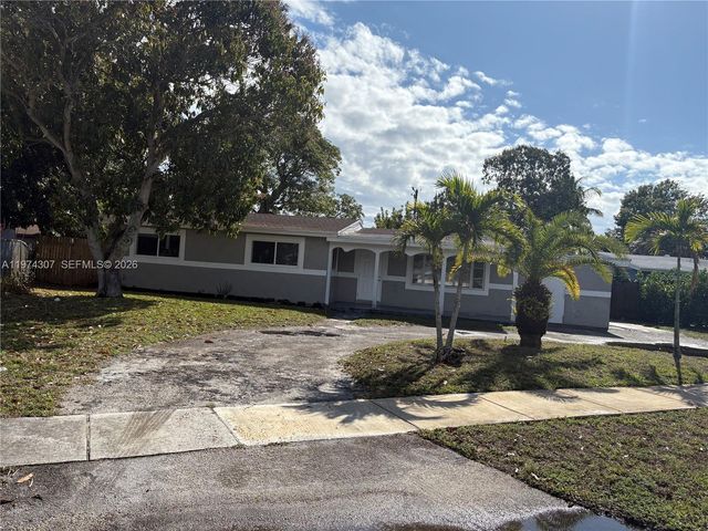 1106 NW 18th Ct, Fort Lauderdale, FL 33311