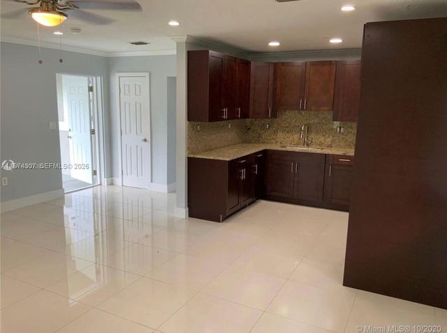 1106 NW 18th Ct, Fort Lauderdale, FL 33311