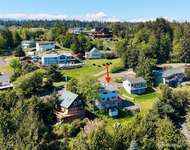 320 North Street, Sequim, WA 98382