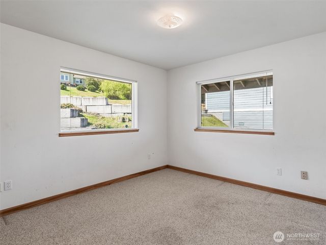 320 North Street, Sequim, WA 98382