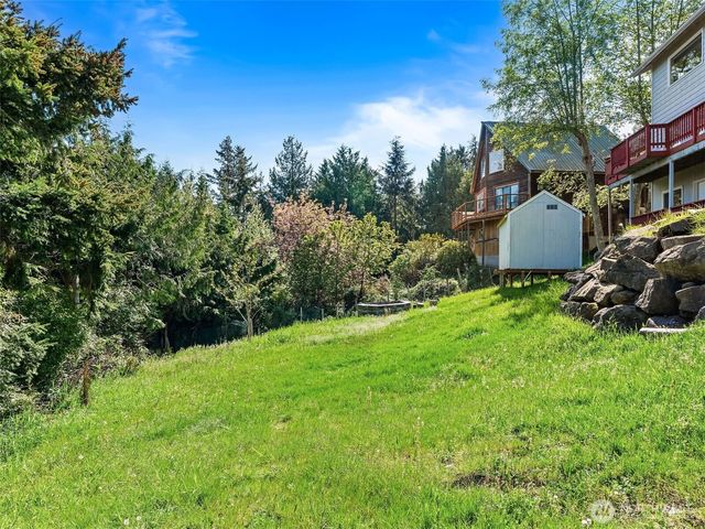 320 North Street, Sequim, WA 98382