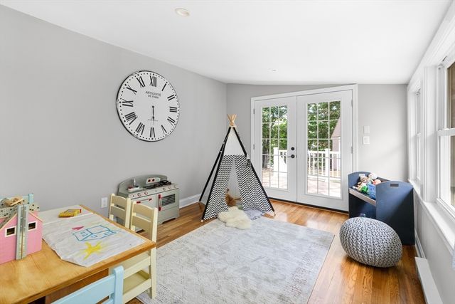 10 Kardon Rd, Boston, MA 02136