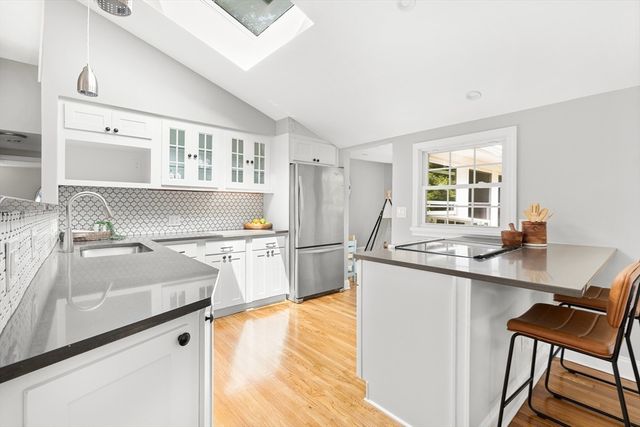 10 Kardon Rd, Boston, MA 02136