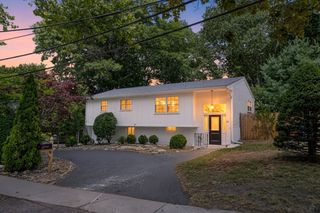 10 Kardon Rd, Boston, MA 02136