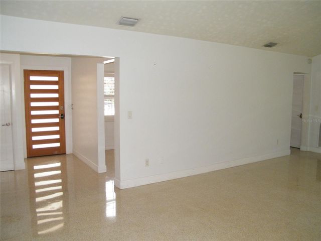 1060 JESSE AVENUE, Safety Harbor, FL 34695