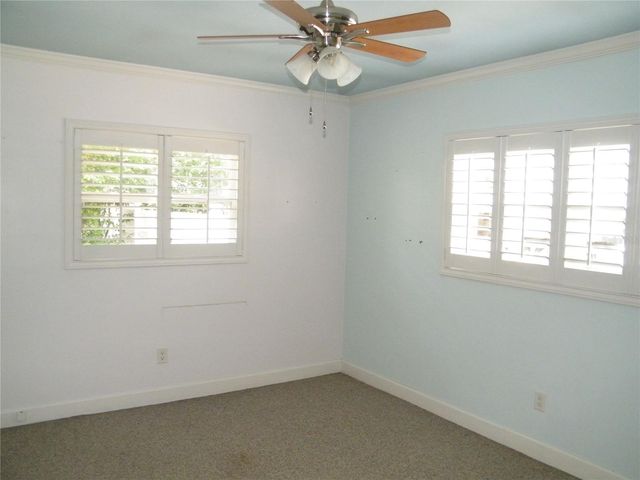 1060 JESSE AVENUE, Safety Harbor, FL 34695