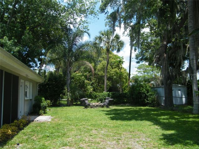 1060 JESSE AVENUE, Safety Harbor, FL 34695