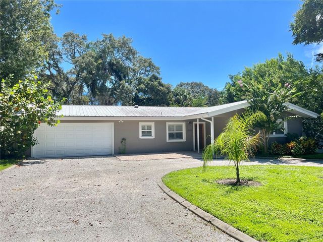1060 JESSE AVENUE, Safety Harbor, FL 34695