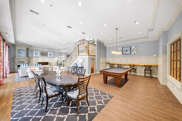 1115 Glenridge Place NE, Sandy Springs, GA 30342