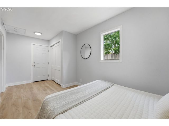 7714 Se HAROLD St, Portland, OR 97206