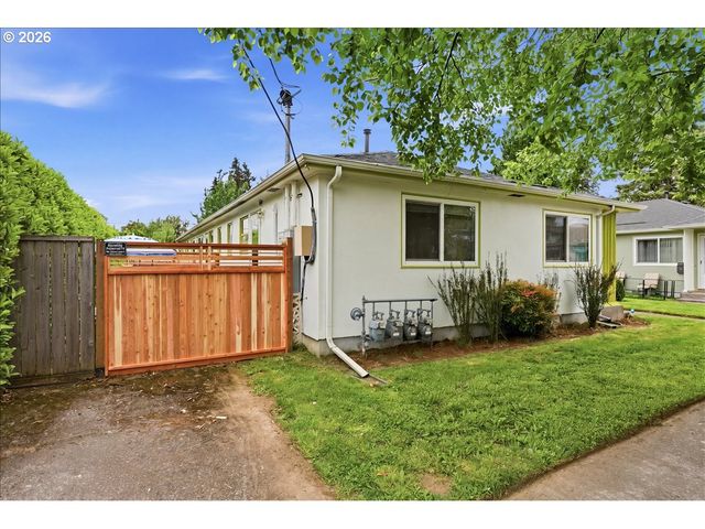 7714 Se HAROLD St, Portland, OR 97206
