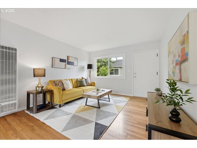 7714 Se HAROLD St, Portland, OR 97206