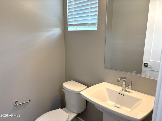 1011 E PASADENA Avenue, Phoenix, AZ 85014