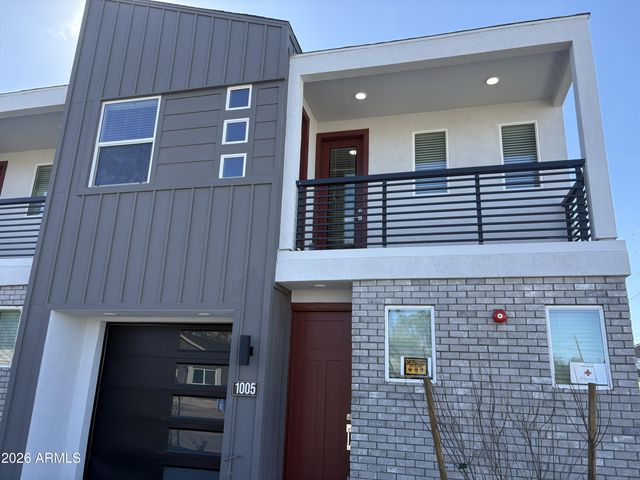 1011 E PASADENA Avenue, Phoenix, AZ 85014