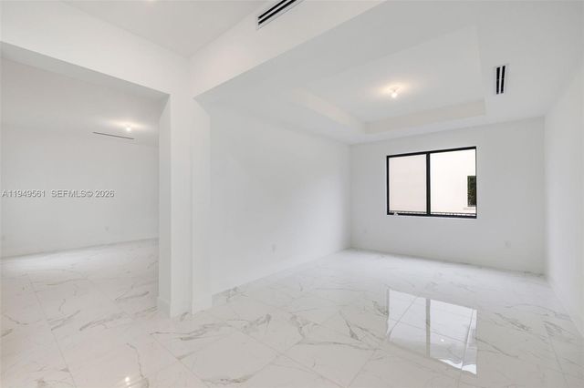 19749 NE 16th Place 19749, Miami, FL 33179