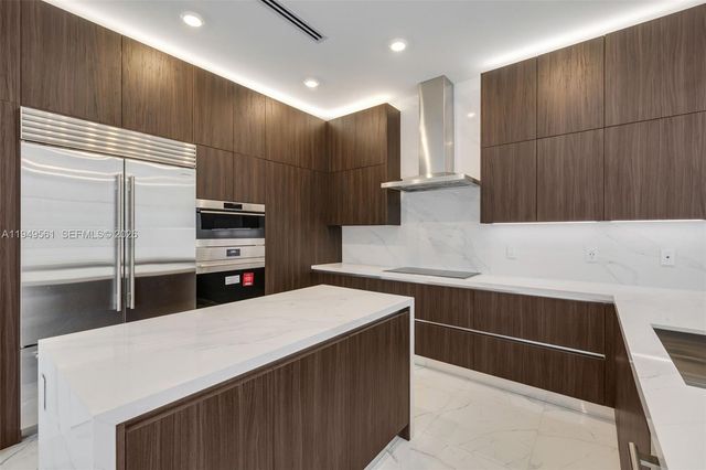 19749 NE 16th Place 19749, Miami, FL 33179