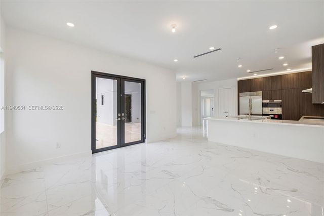 19749 NE 16th Place 19749, Miami, FL 33179