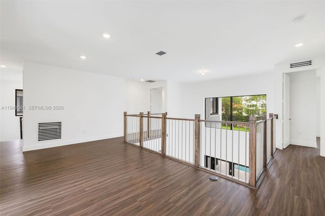 19749 NE 16th Place 19749, Miami, FL 33179