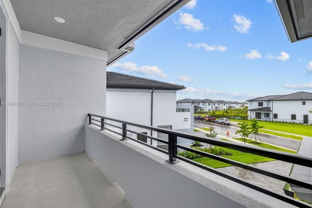 19749 NE 16th Place 19749, Miami, FL 33179