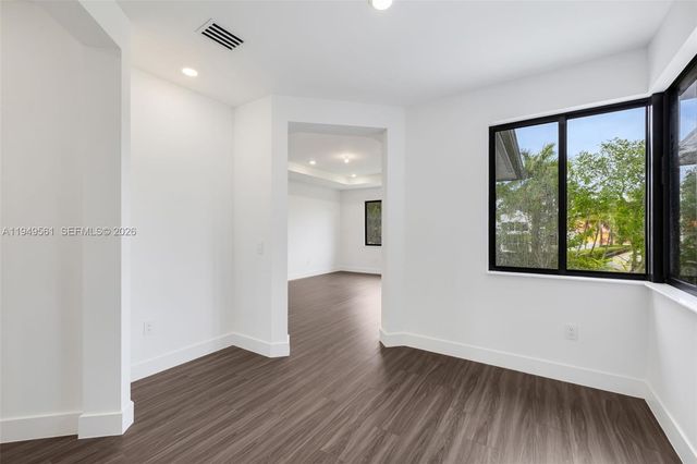 19749 NE 16th Place 19749, Miami, FL 33179