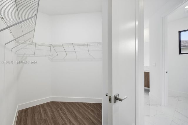 19749 NE 16th Place 19749, Miami, FL 33179
