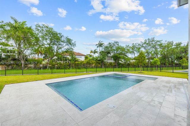 19749 NE 16th Place 19749, Miami, FL 33179