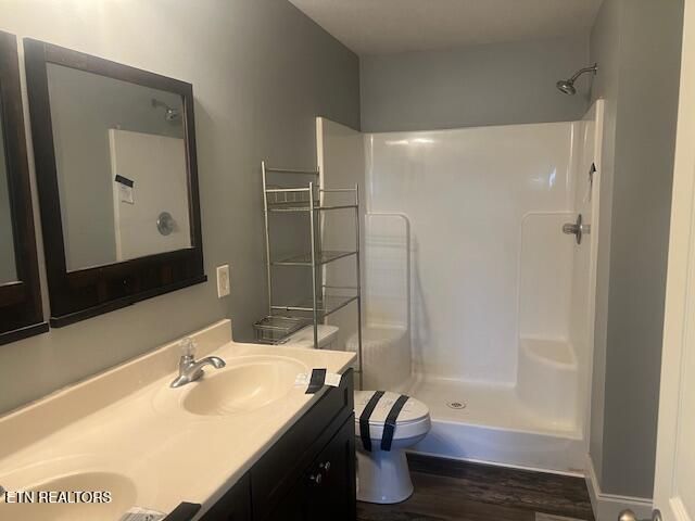 525 LOW VALLEY DR, Dandridge, TN 37725