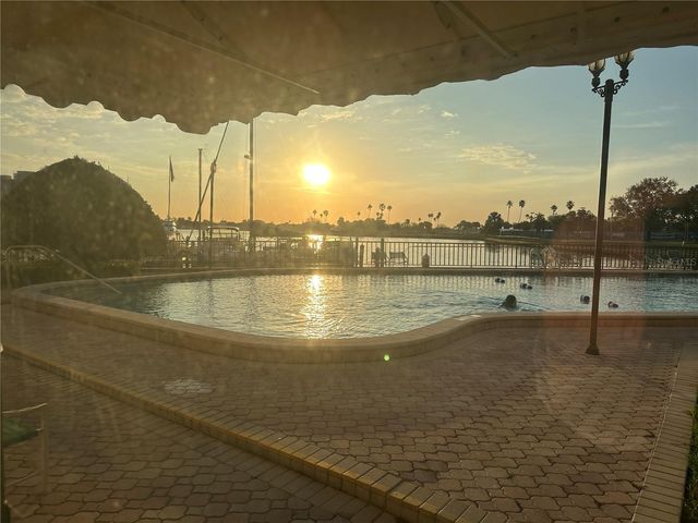 10355 PARADISE BOULEVARD 414, Treasure Island, FL 33706