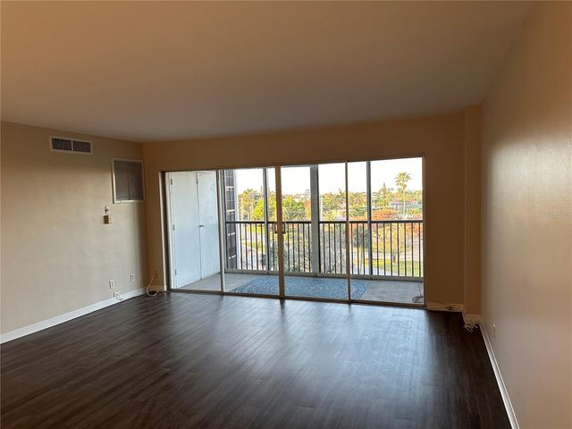 10355 PARADISE BOULEVARD 414, Treasure Island, FL 33706