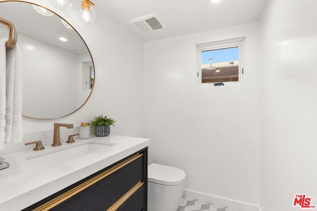 3464 Greenwood Avenue, Los Angeles, CA 90066