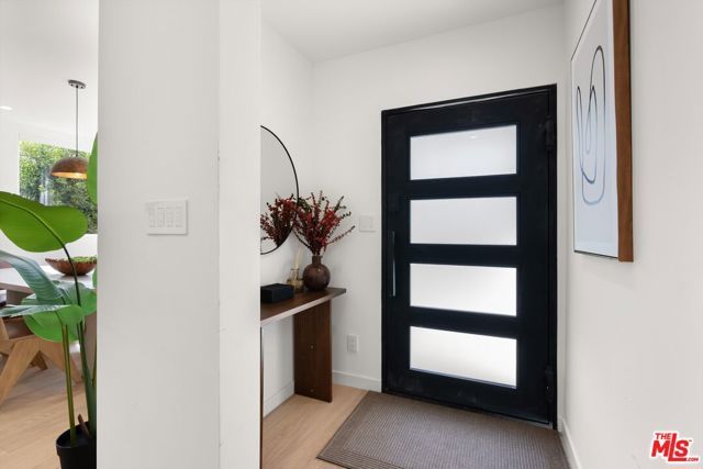 3464 Greenwood Avenue, Los Angeles, CA 90066