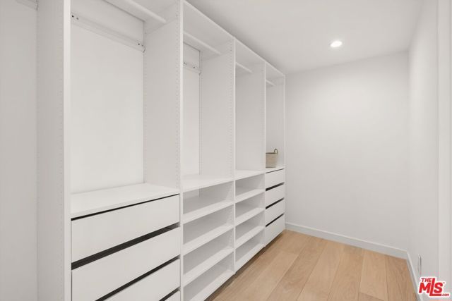 3464 Greenwood Avenue, Los Angeles, CA 90066