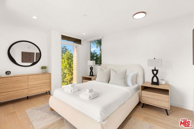 3464 Greenwood Avenue, Los Angeles, CA 90066