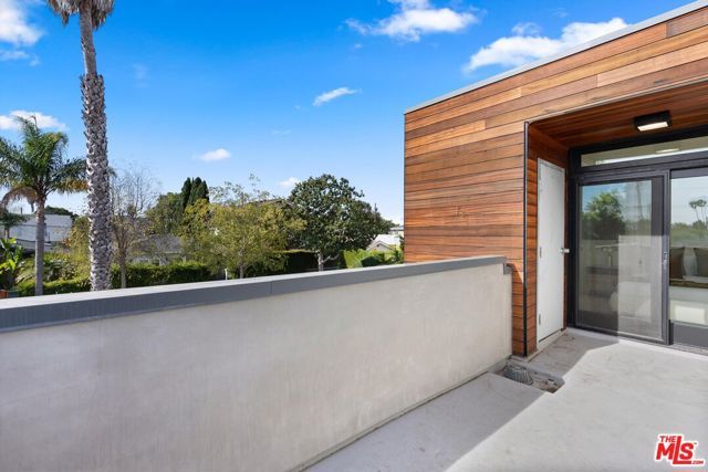 3464 Greenwood Avenue, Los Angeles, CA 90066