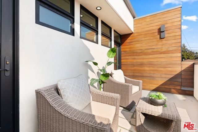 3464 Greenwood Avenue, Los Angeles, CA 90066