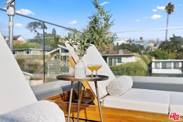 3464 Greenwood Avenue, Los Angeles, CA 90066