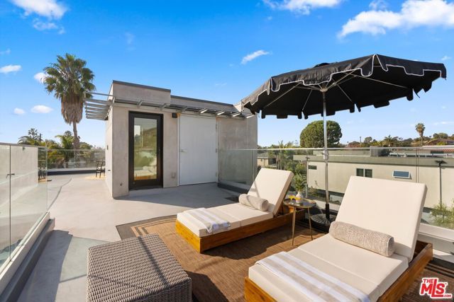 3464 Greenwood Avenue, Los Angeles, CA 90066
