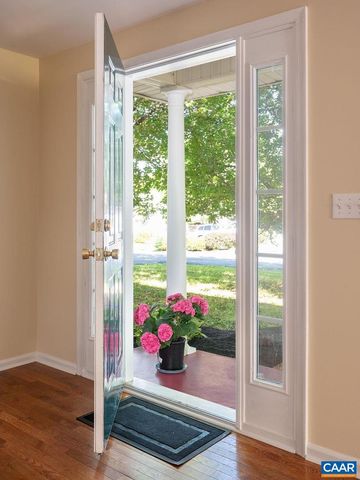 121 SUNDROPS CT, Charlottesville, VA 22902