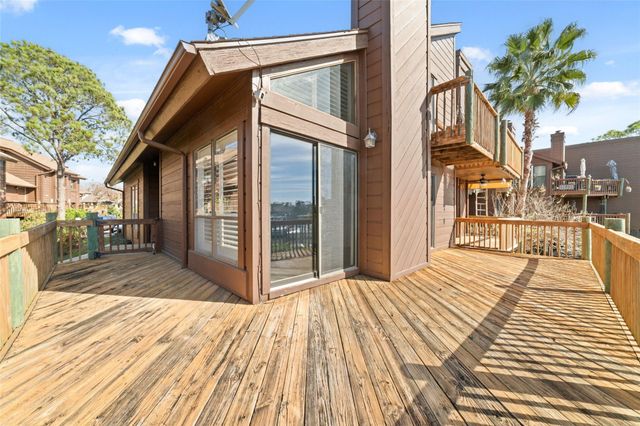 717 Davis Road, League City, TX 77573