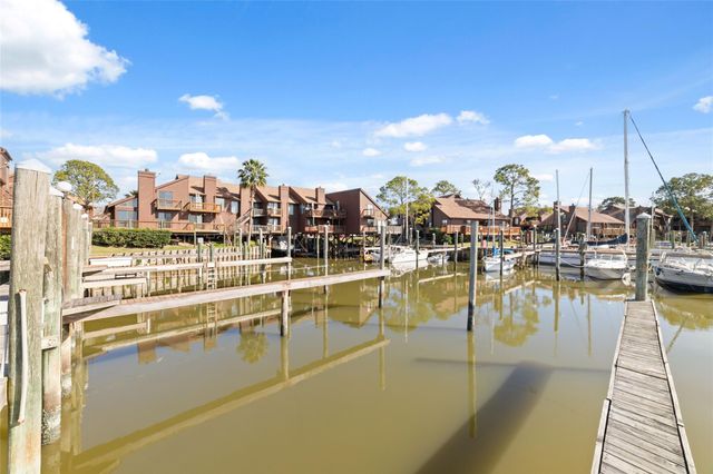 717 Davis Road, League City, TX 77573