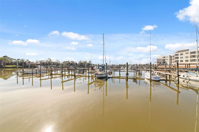 717 Davis Road, League City, TX 77573