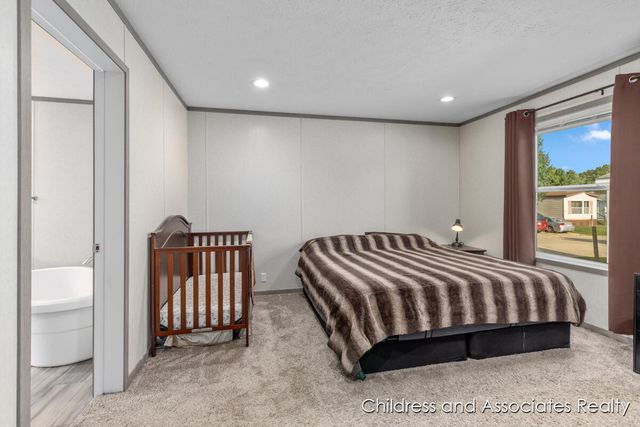 1824 Rhoda Street, Lowell, MI 49331