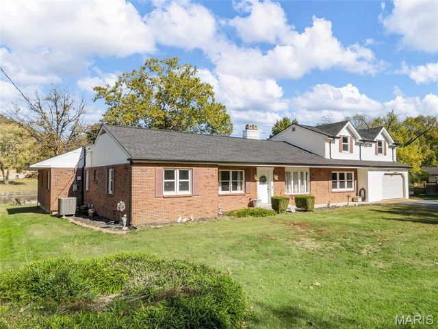 3301 Lark Drive, Arnold, MO 63010