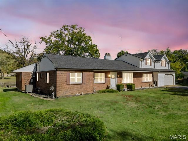 3301 Lark Drive, Arnold, MO 63010